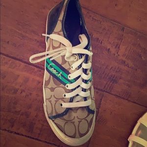 Coach gym shoes size 8